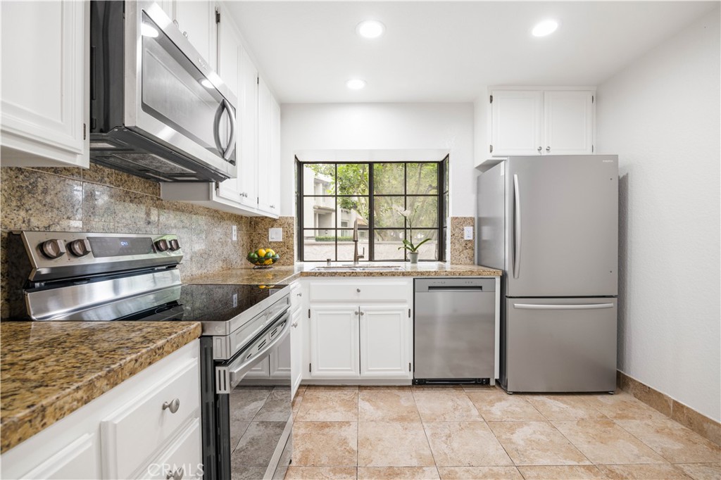 Ridge Townhomes Bren (RB) - Residential Lease