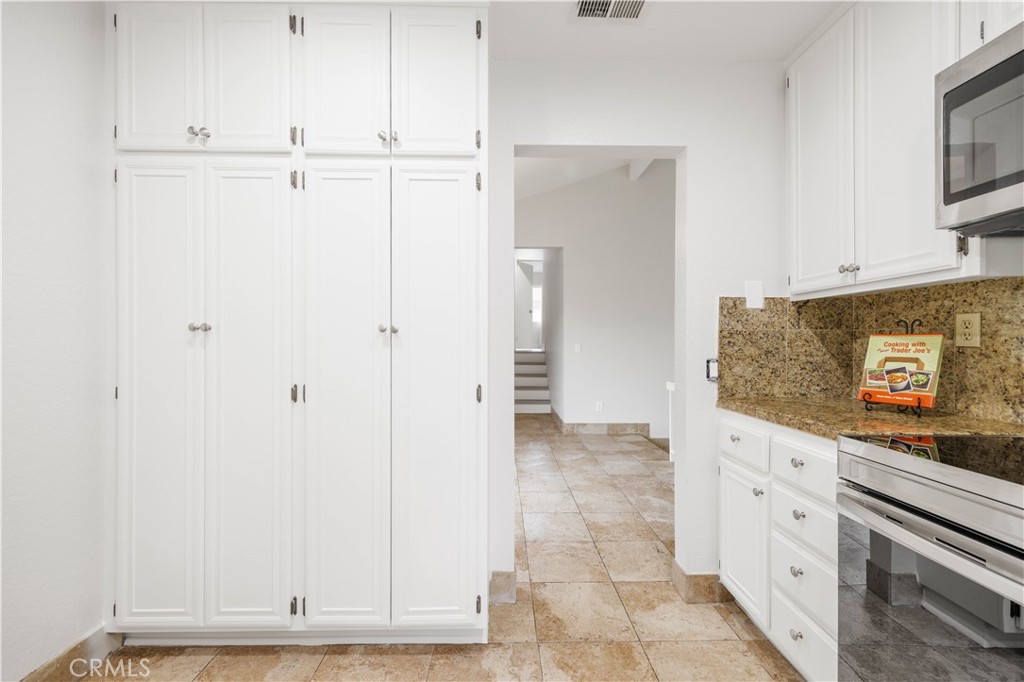 Ridge Townhomes Bren (RB) - Residential Lease