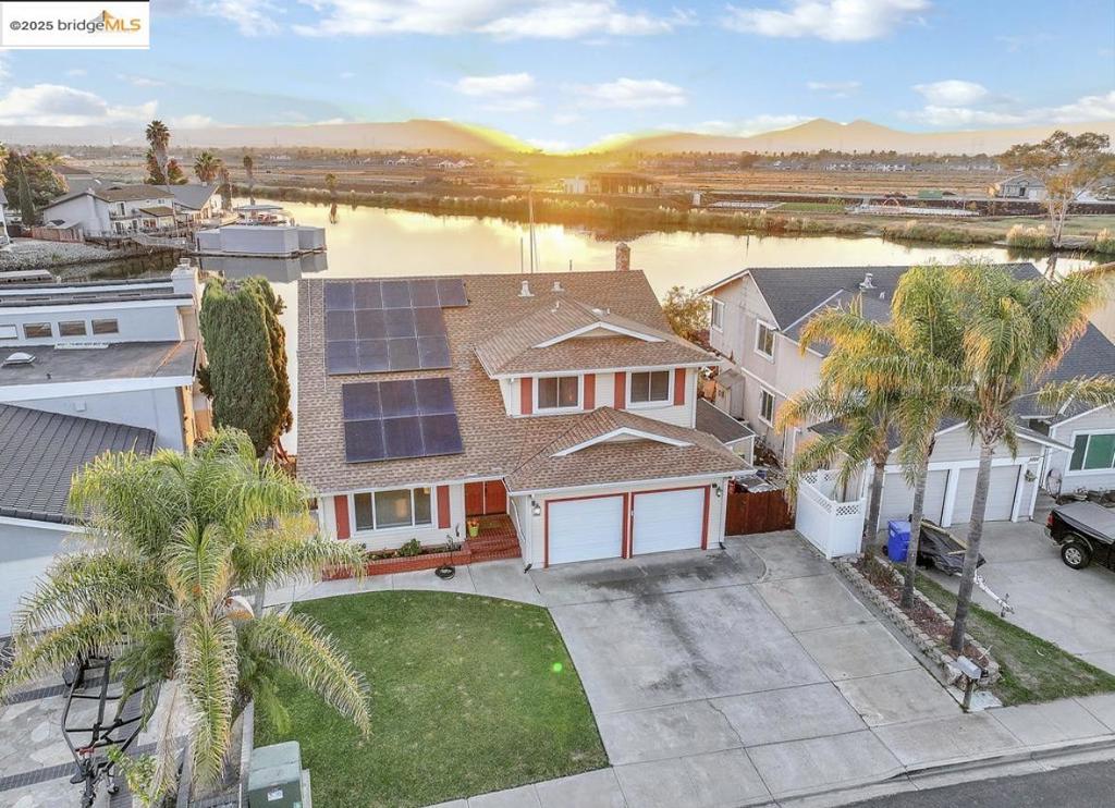 DELTA WATERFRONT ACCESS - Residential