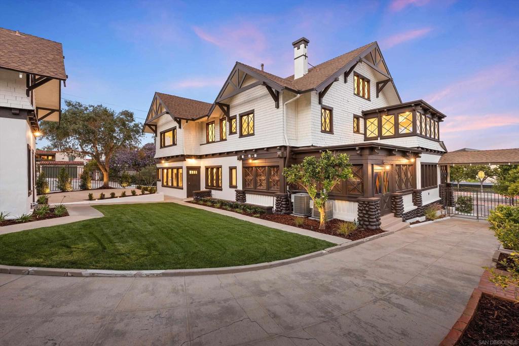 2274 Rosecrans
