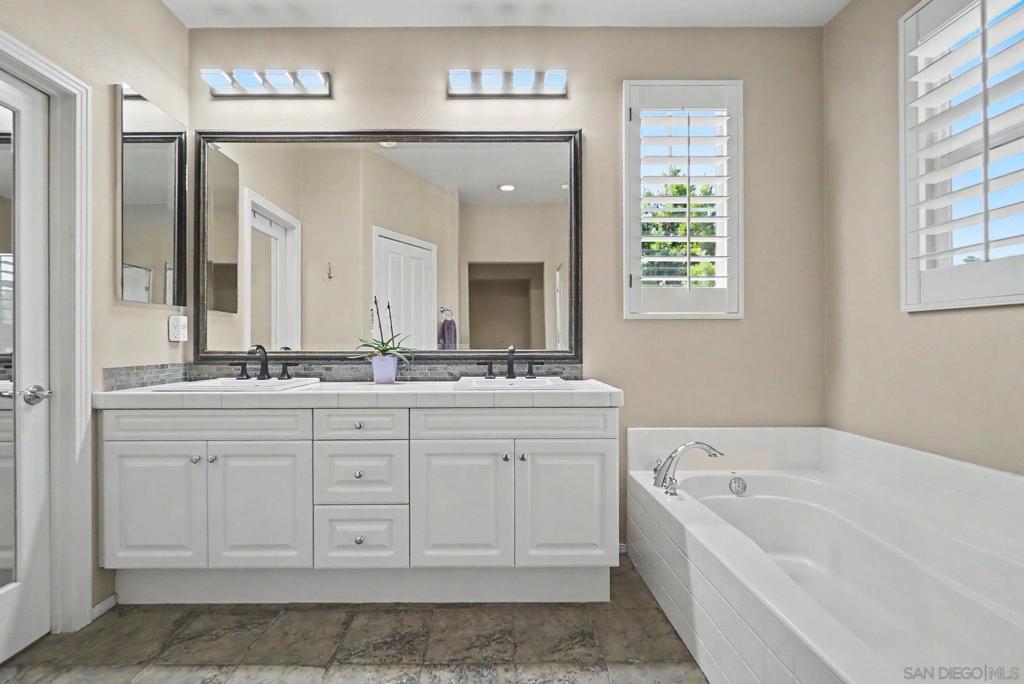 73 Westwind Dr, Tustin CA 92782 - Photo 25