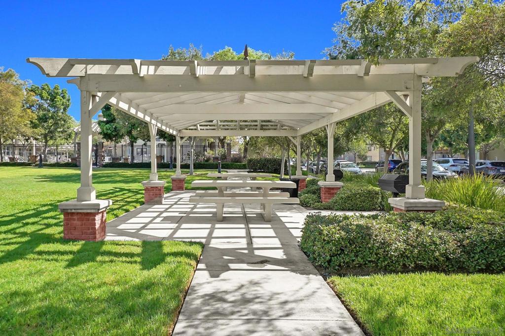 73 Westwind Dr, Tustin CA 92782 - Photo 37