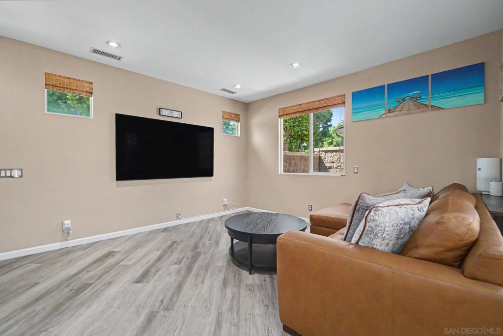 73 Westwind Dr, Tustin CA 92782 - Photo 6