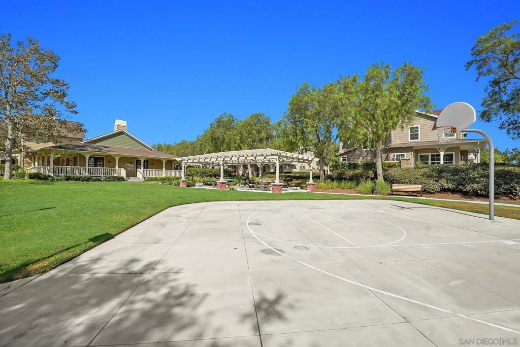 73 Westwind Dr, Tustin CA 92782 - Photo 38