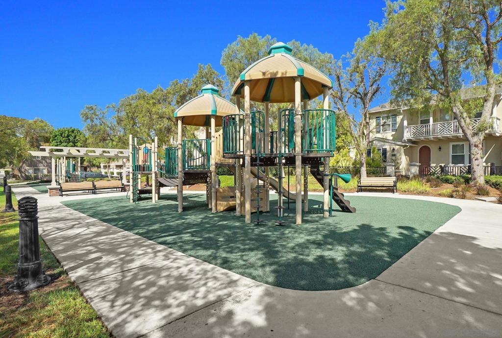 73 Westwind Dr, Tustin CA 92782 - Photo 41