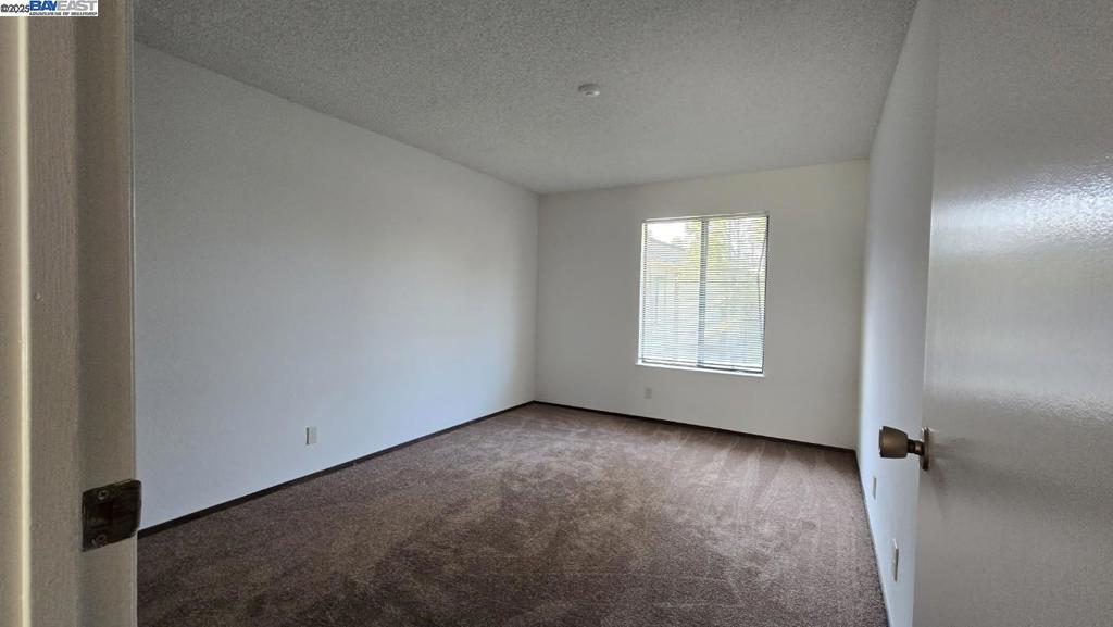 JOAQUINMUA - Residential Lease