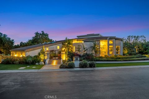 Photo of 4514 Rayburn St, Westlake Village, CA 91362 (MLS # SR26039859)