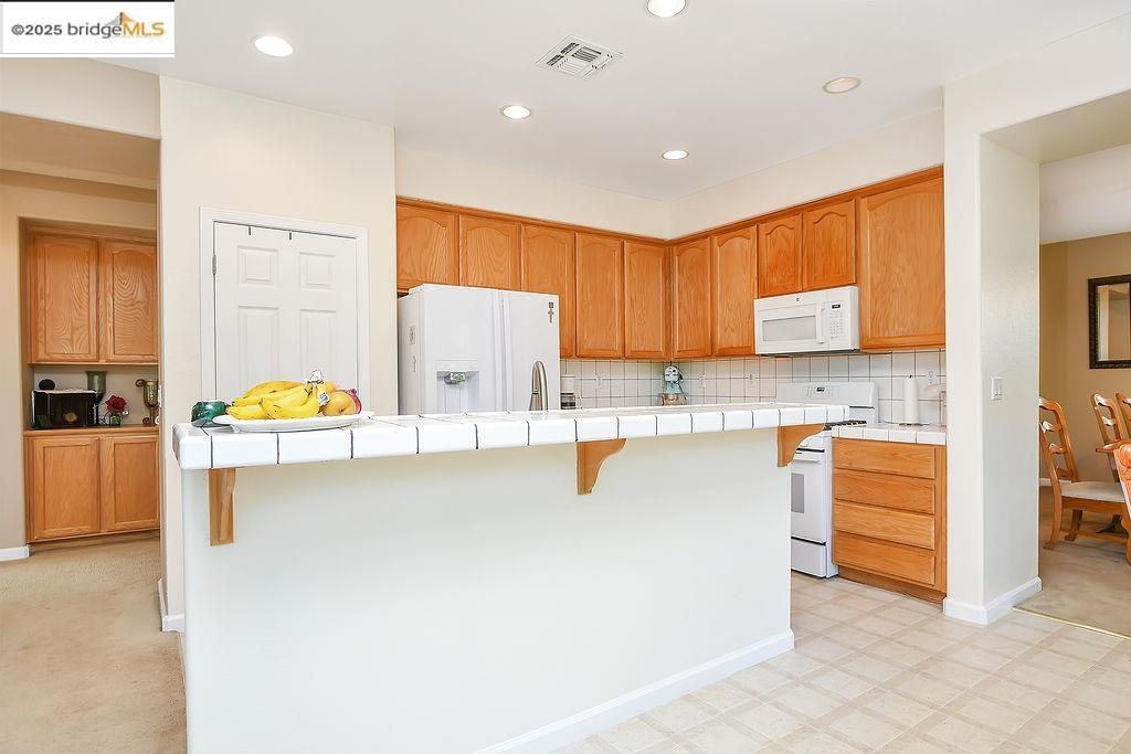 OAKLEY - Residential