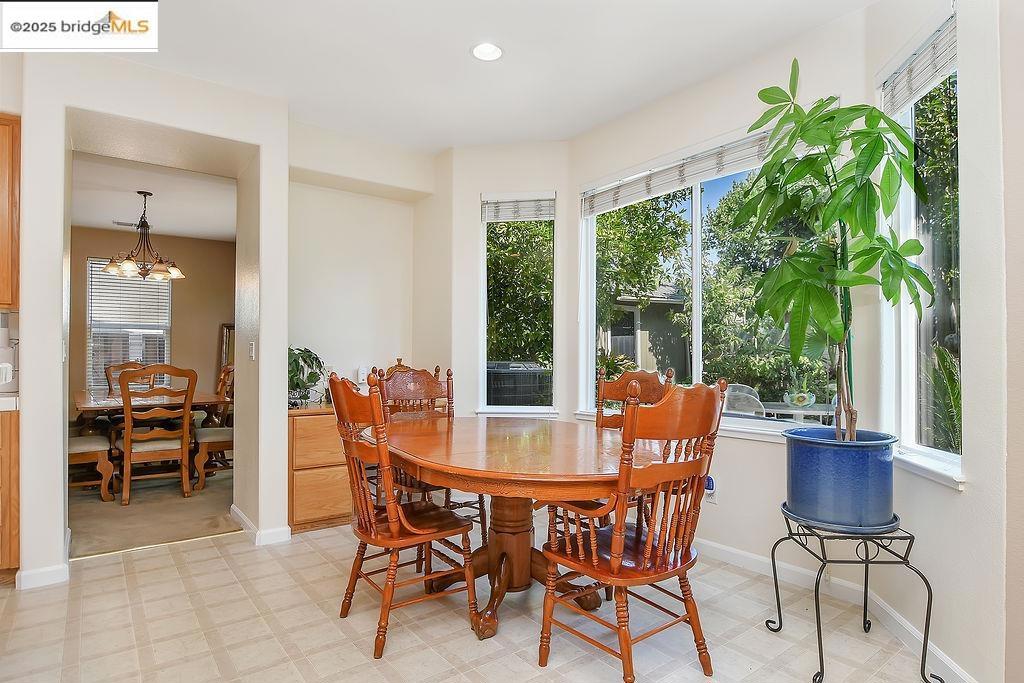 OAKLEY - Residential