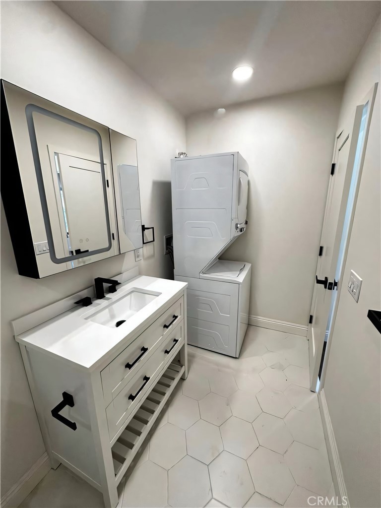 Niguel Hills (NH) - Residential Lease