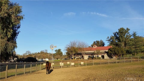 Tiny photo for 3000 Gold Rush LN, Paso Robles, CA 93446 (MLS # NS26132915)