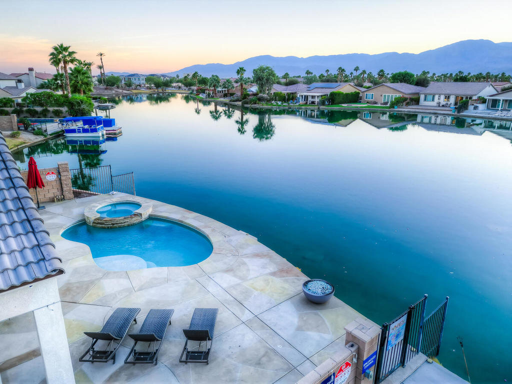 Terra Lago - Residential