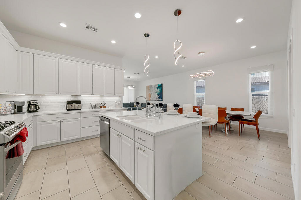 Terra Lago - Residential