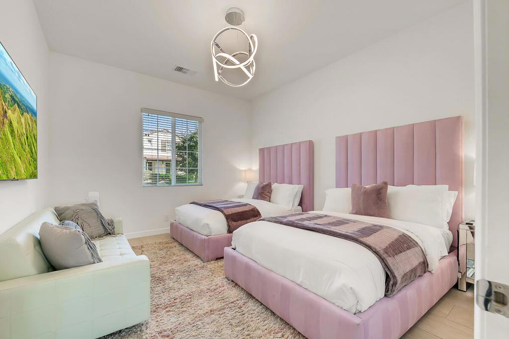 Terra Lago - Residential