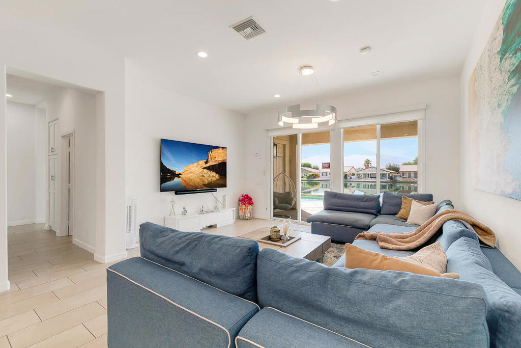 Terra Lago - Residential