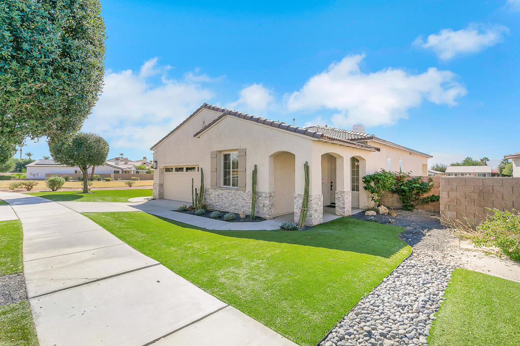 Terra Lago - Residential