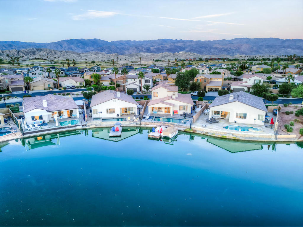 Terra Lago - Residential