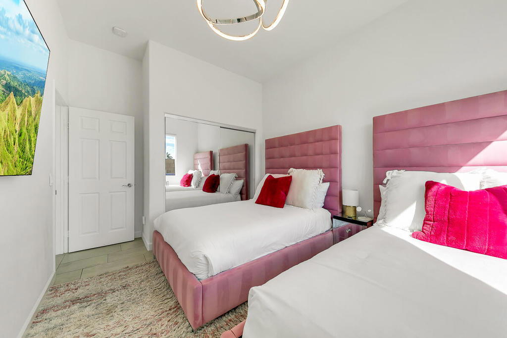 Terra Lago - Residential