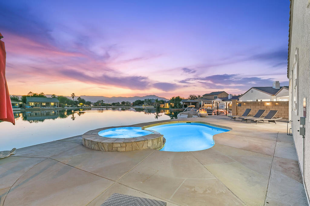 Terra Lago - Residential