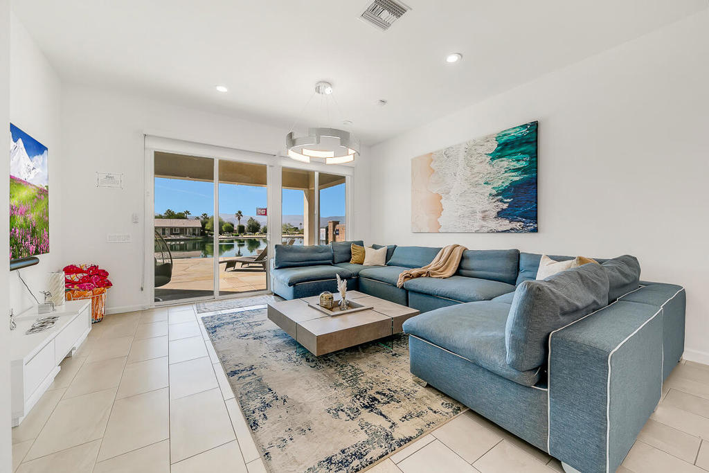 Terra Lago - Residential