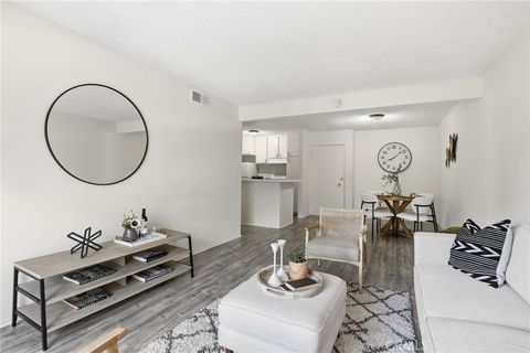 Photo of 18620 Hatteras St #276, Tarzana, CA 91356 (MLS # SR26074876)