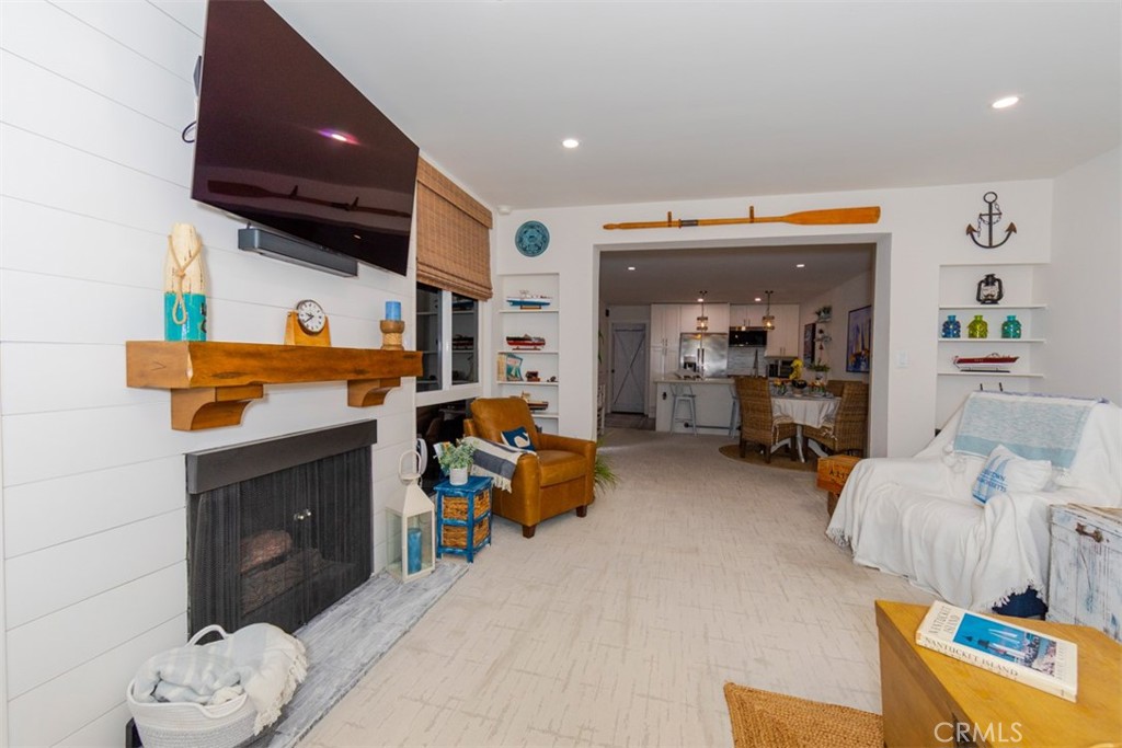 28121 Highridge 305