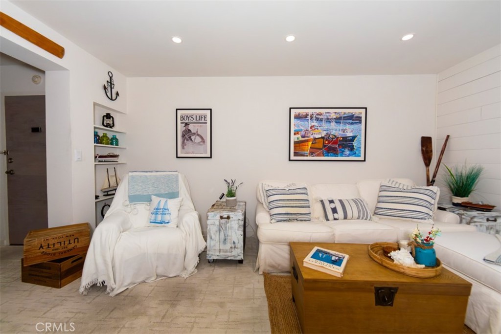 28121 Highridge 305