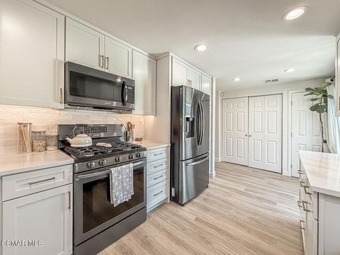 Tiny photo for 293 Green Moor Place, Thousand Oaks, CA 91361 (MLS # 226000964)