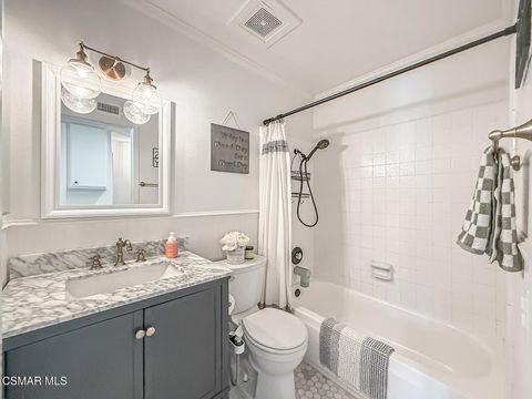 Tiny photo for 293 Green Moor Place, Thousand Oaks, CA 91361 (MLS # 226000964)