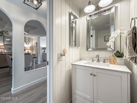 Tiny photo for 293 Green Moor Place, Thousand Oaks, CA 91361 (MLS # 226000964)