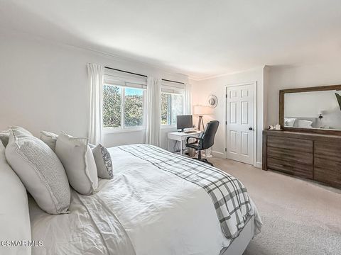 Tiny photo for 293 Green Moor Place, Thousand Oaks, CA 91361 (MLS # 226000964)