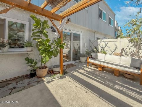 Tiny photo for 293 Green Moor Place, Thousand Oaks, CA 91361 (MLS # 226000964)