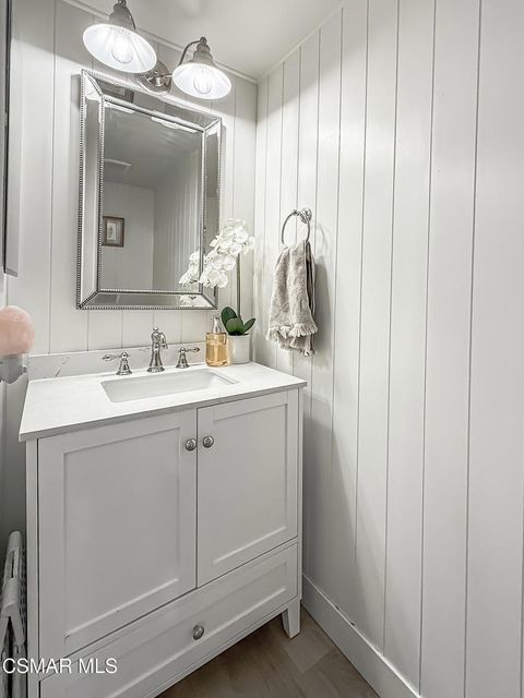 Tiny photo for 293 Green Moor Place, Thousand Oaks, CA 91361 (MLS # 226000964)