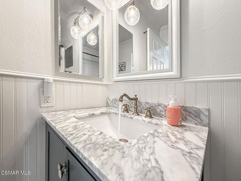 Tiny photo for 293 Green Moor Place, Thousand Oaks, CA 91361 (MLS # 226000964)