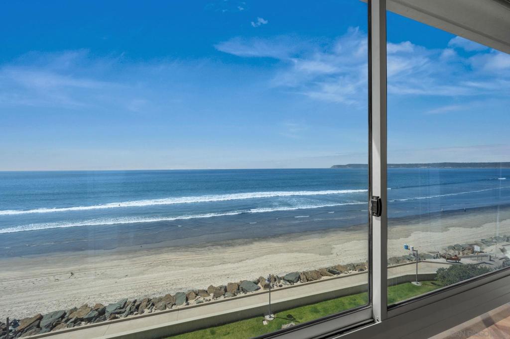 1760 Avenida del Mundo 406