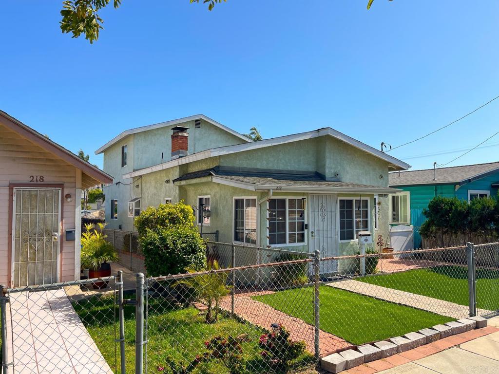 212 E 4th Street