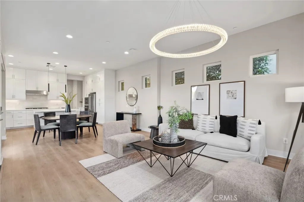 Irvine, California 92618, United States, 4 Bedrooms Bedrooms, ,3 BathroomsBathrooms,Residential,Active,154372