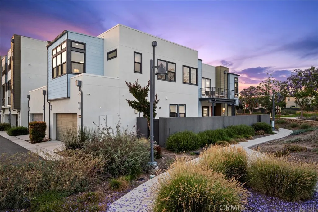 Irvine, California 92618, United States, 4 Bedrooms Bedrooms, ,3 BathroomsBathrooms,Residential,Active,154372