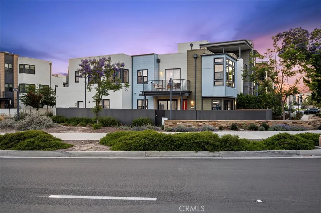 Irvine, California 92618, United States, 4 Bedrooms Bedrooms, ,3 BathroomsBathrooms,Residential,Active,154372