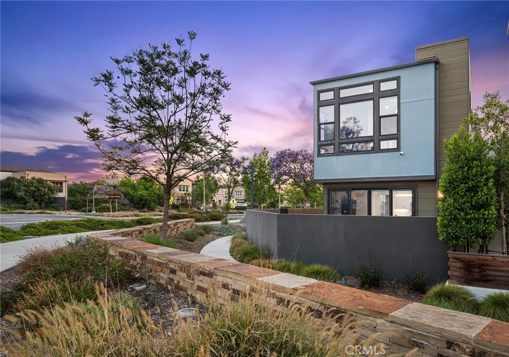 Irvine, California 92618, United States, 4 Bedrooms Bedrooms, ,3 BathroomsBathrooms,Residential,Active,154372