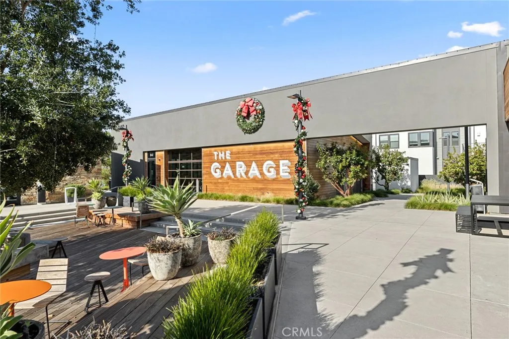 Irvine, California 92618, United States, 4 Bedrooms Bedrooms, ,3 BathroomsBathrooms,Residential,Active,154372