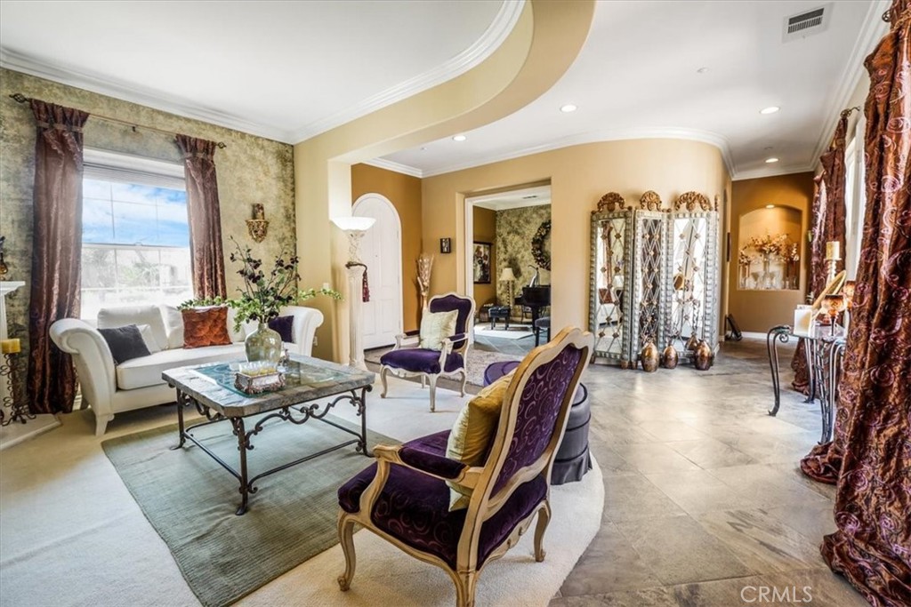 889 Highridge Street