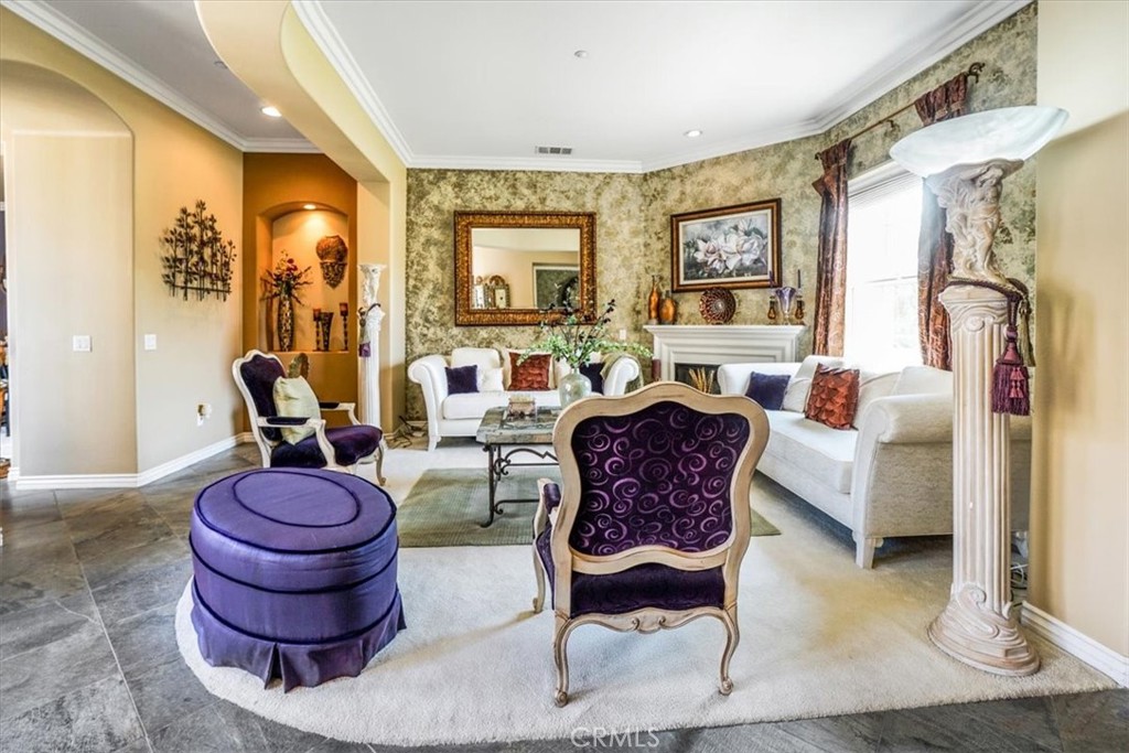 889 Highridge Street