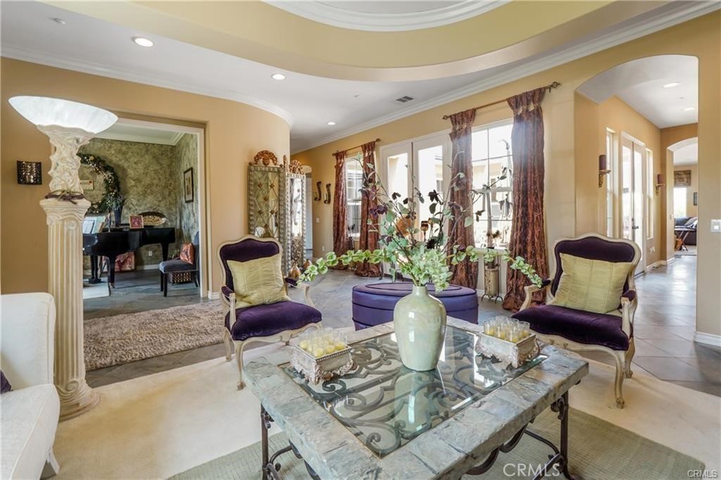 Properties 2 889 Highridge Street