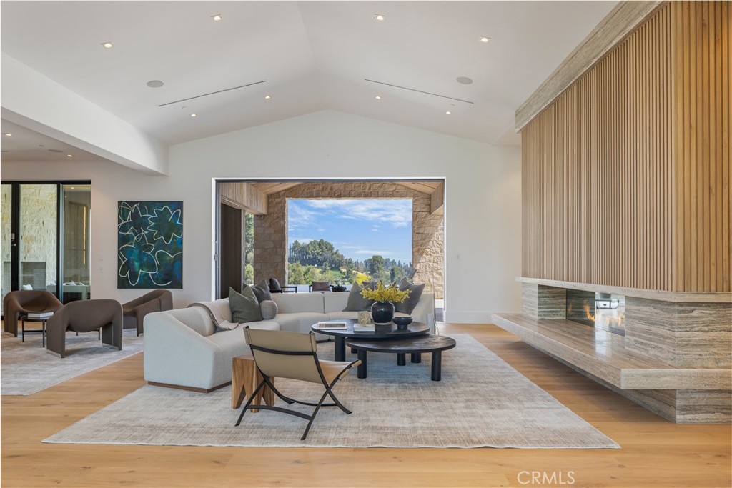 24105 HIDDEN RIDGE Road