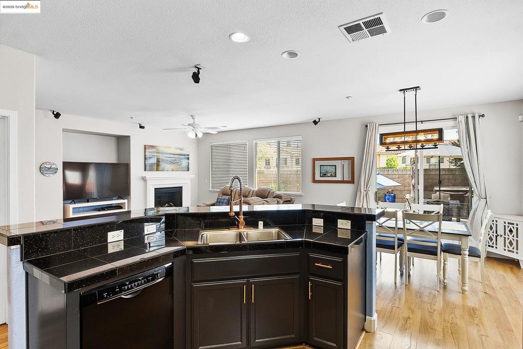 DEER RIDGE - Residential