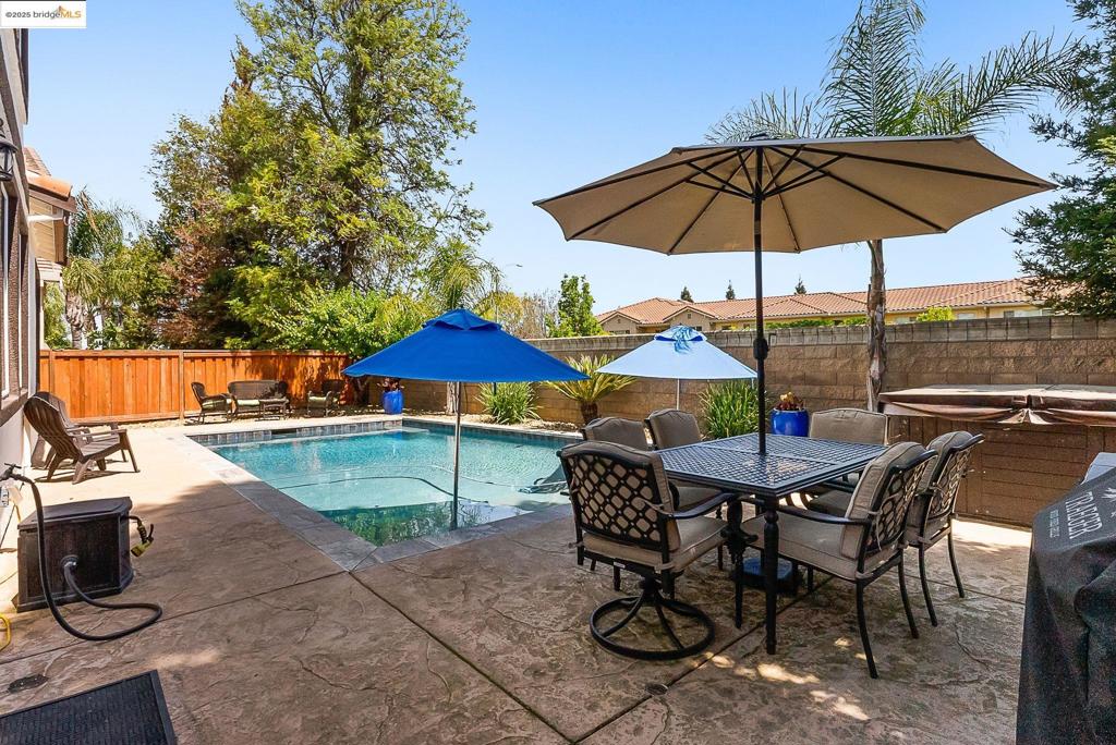 DEER RIDGE - Residential