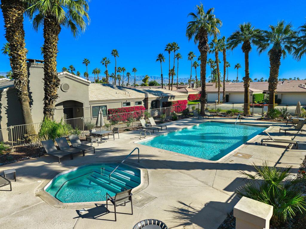 Palm Valley CC - Residential