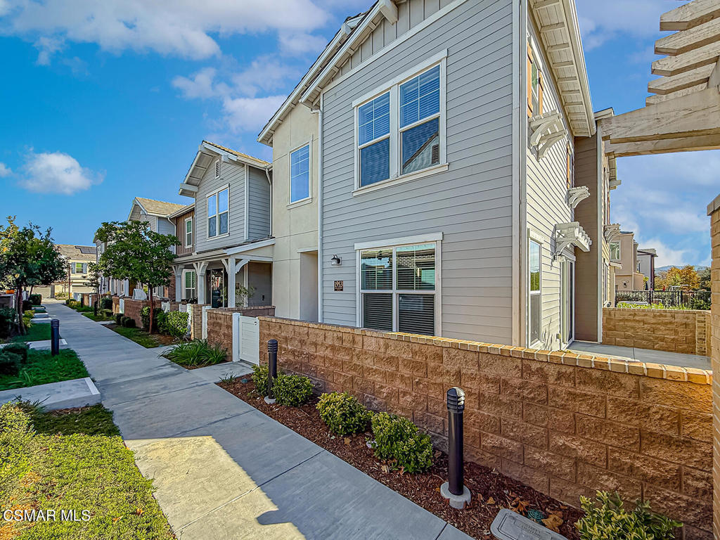 1953 Cottage Drive 6