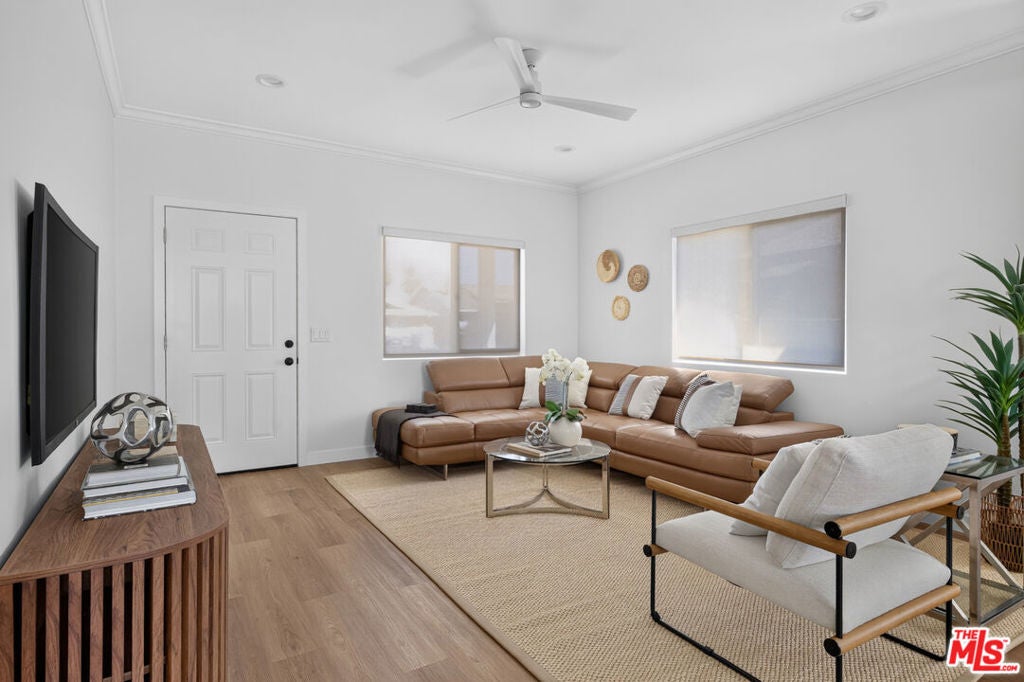 1308 W 53rd Street